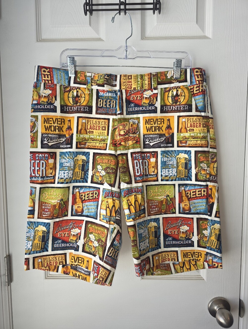 Mens Beer All Over Print Shorts SZ 36 10 Inch Inseem Double Button-up W/ Pockets